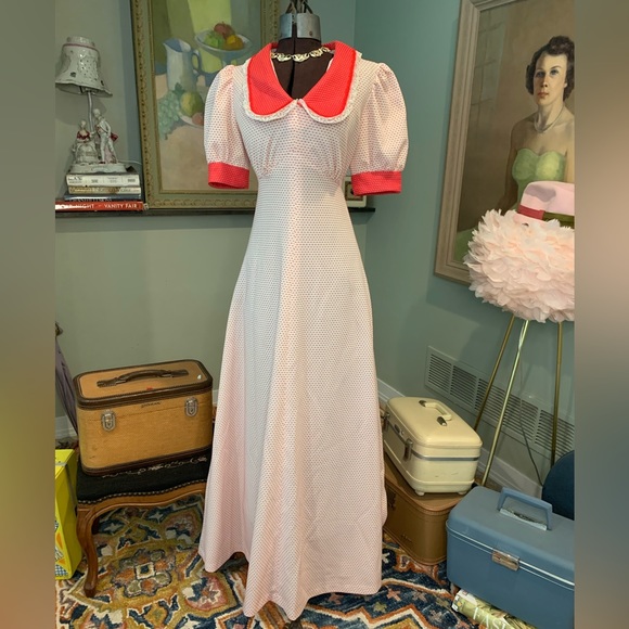 Dresses & Skirts - Vintage 197s Polyester Prairie Dress